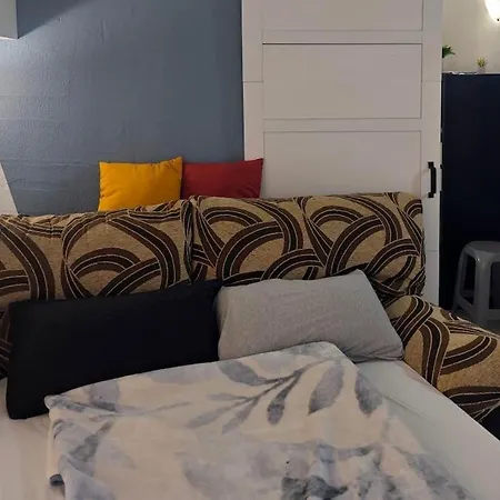 1bed Flat With Pool, Balcony & Hammock - Only 5 Mins To The Beach! Apartament